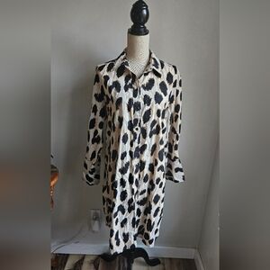 H&M Black and Cream Patterned Dress